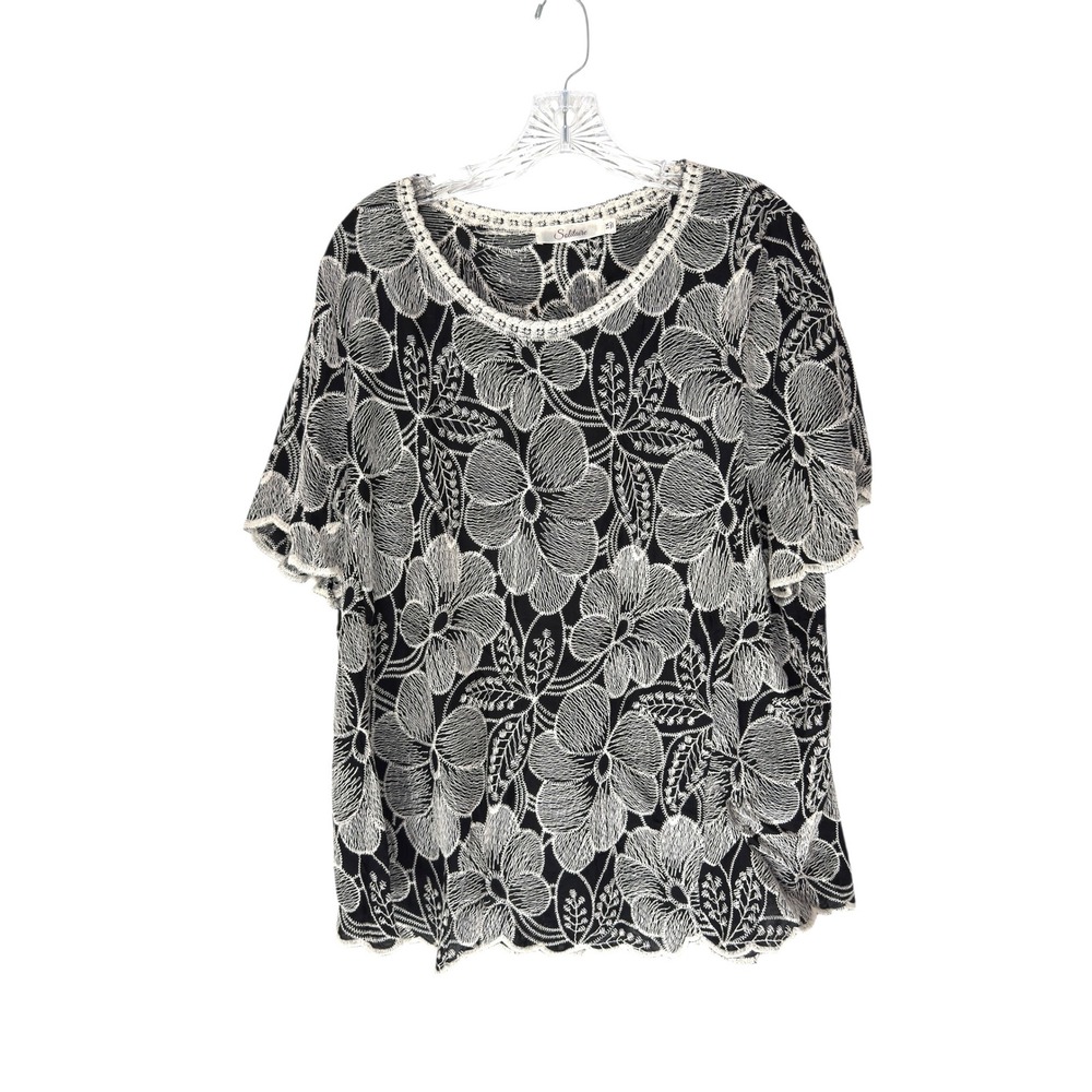 Solitaire Blouse Plus Black White Floral Embroidered Art to Wear Short Sleeve 1X